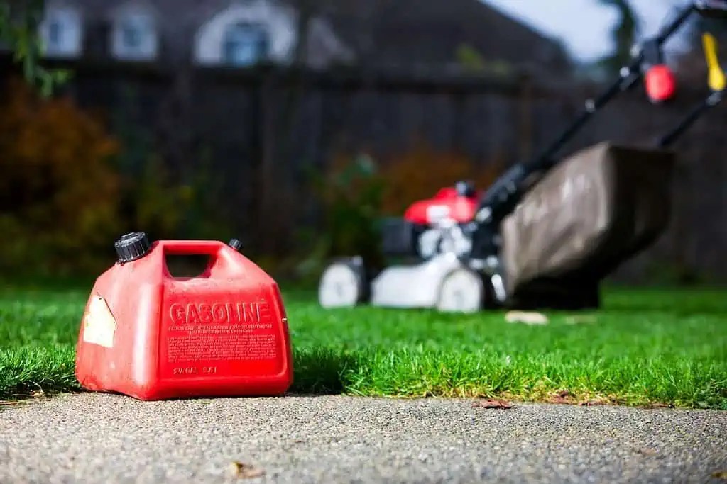 Lawn Mower Takes Many Pulls to Start? (5 Causes) Lawnal