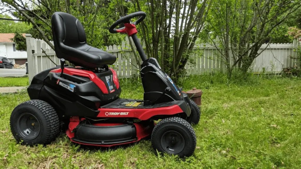 8 Riding Lawn Mowers Under 800 for Budget Buyers Lawnal