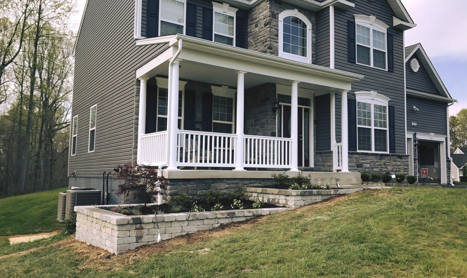 Gallery Lawn Artists