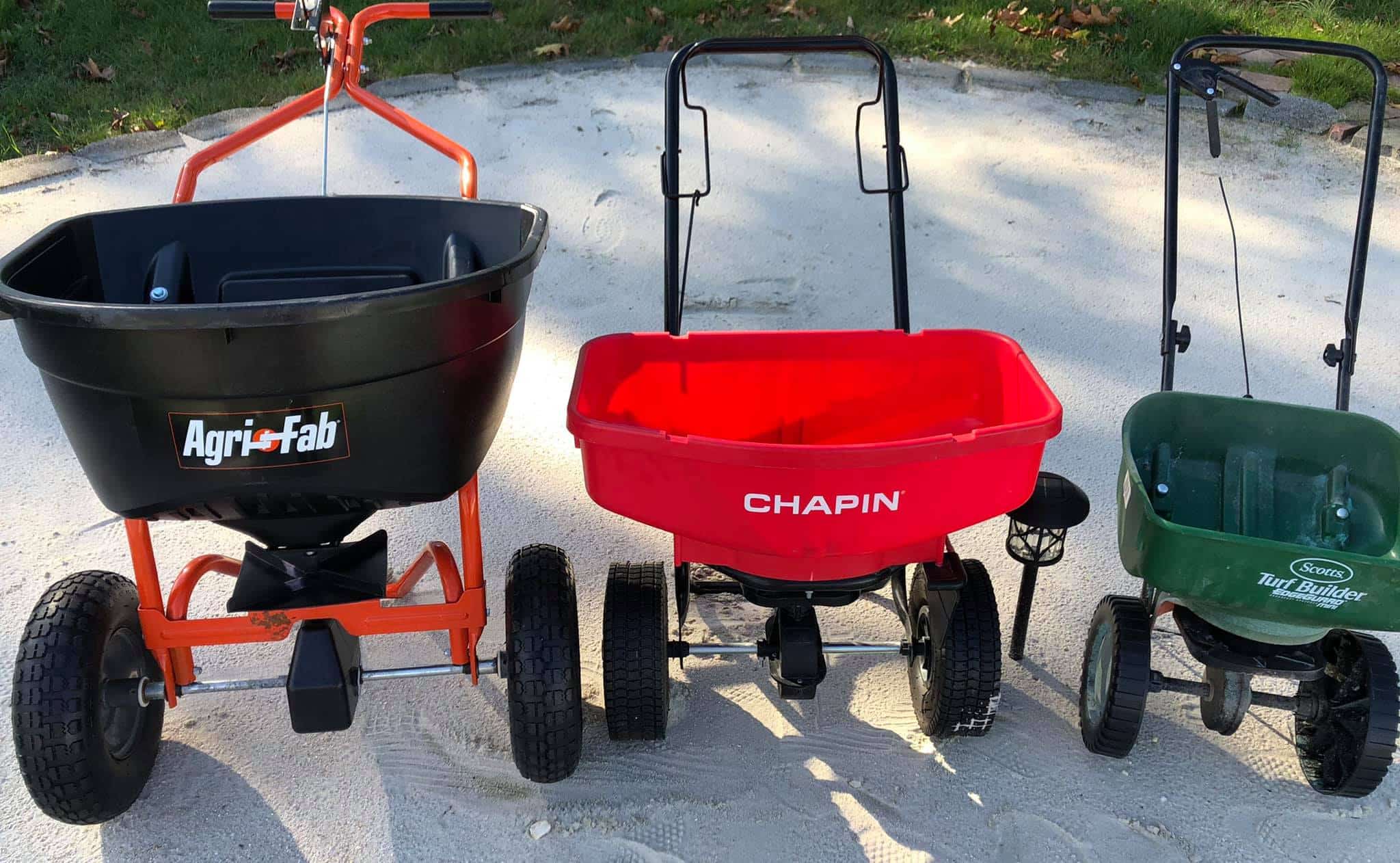 THE BEST Fertilizer Spreaders For Lawns [August 2024 Reviews] Lawn Phix