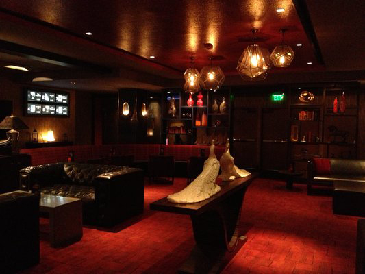 iPic Theaters Review Comprehensive Review of iPic Theater Pasadena