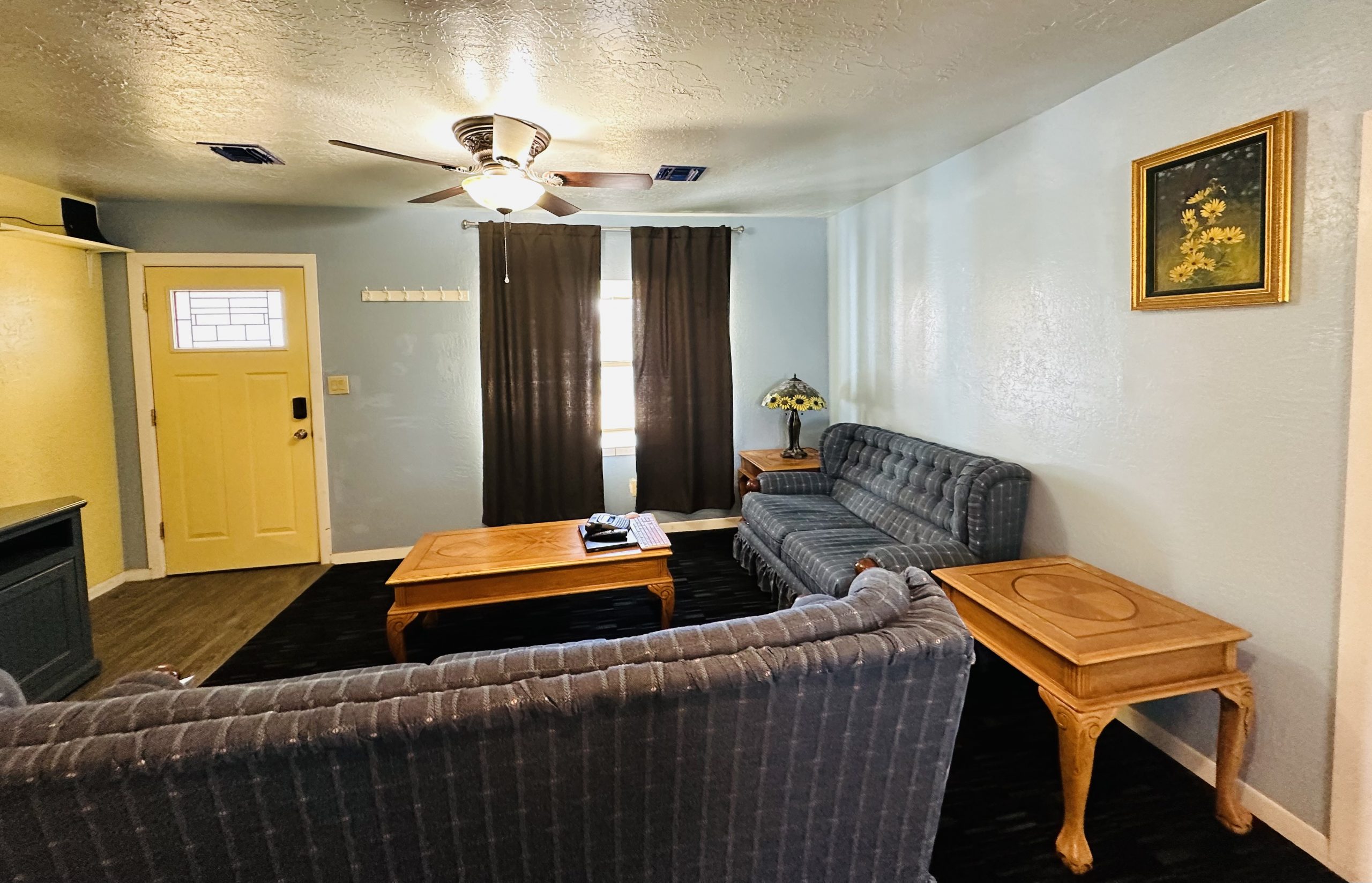 Honey Bee Cottage Vacation Rentals Lawton OK Airbnb VRBO STR Short