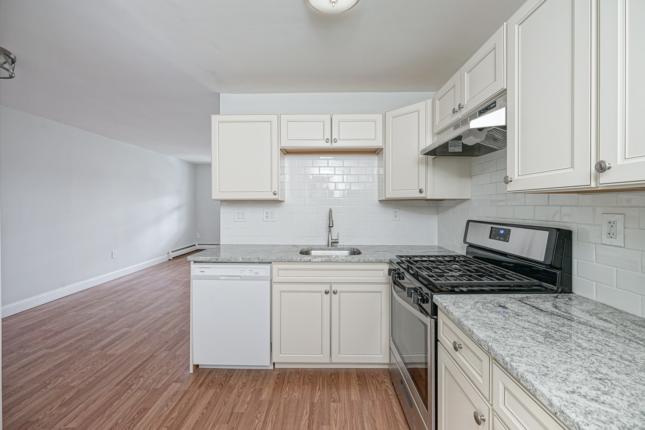 Lafayette Court LBC Apartments