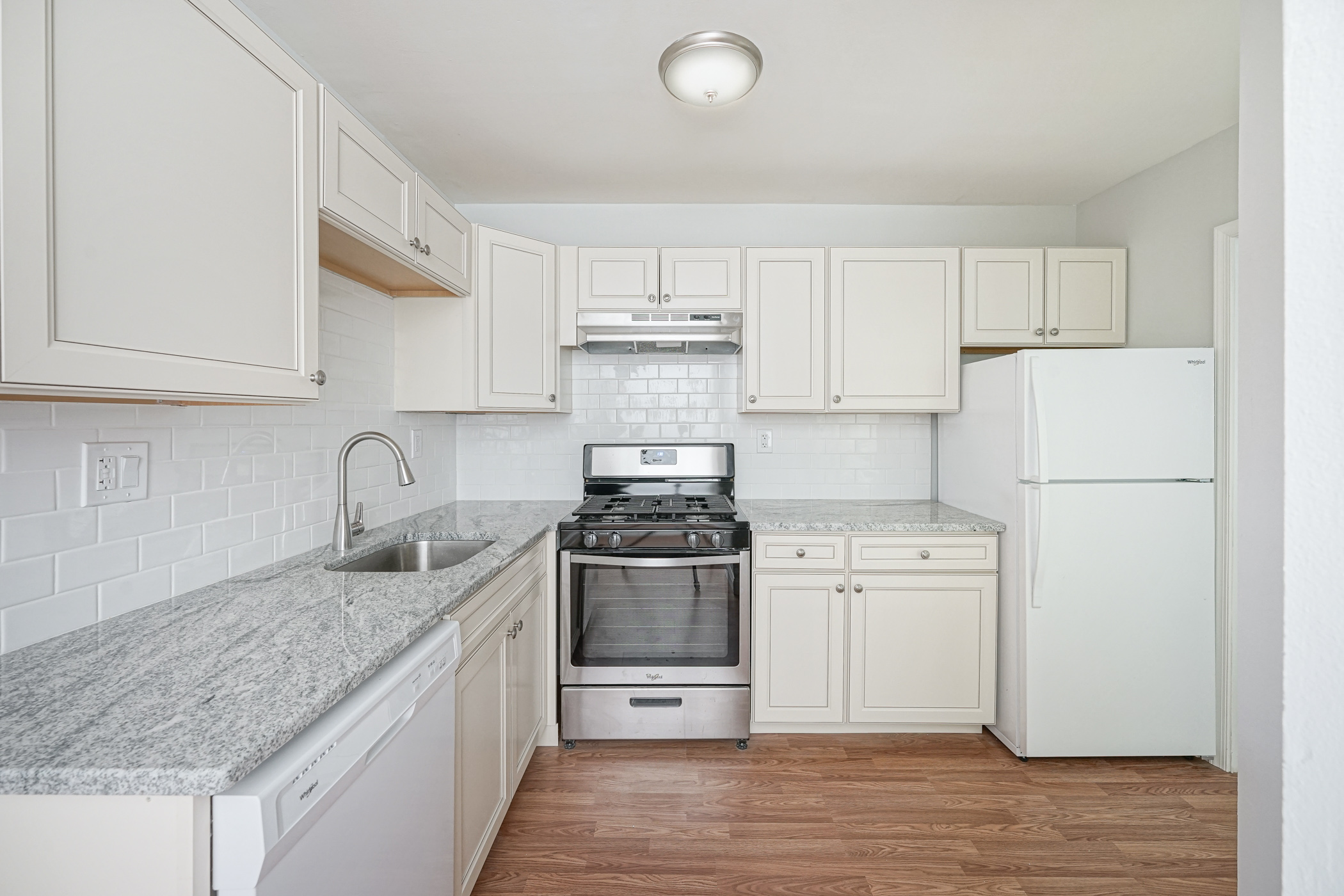 Lafayette Court LBC Apartments