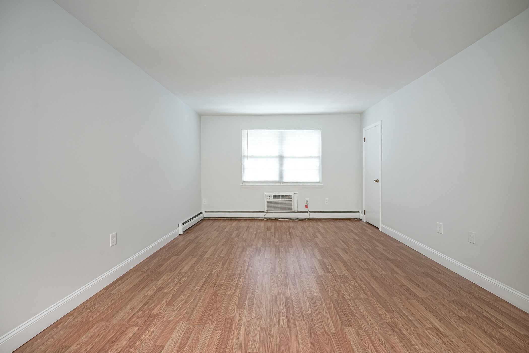 Lafayette Court LBC Apartments