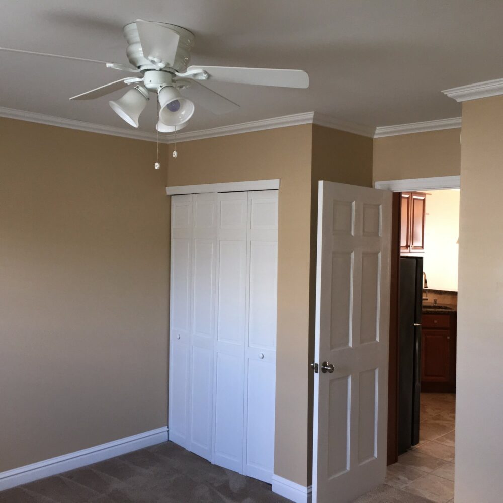 Castle Oaks Apartments LBC Apartments