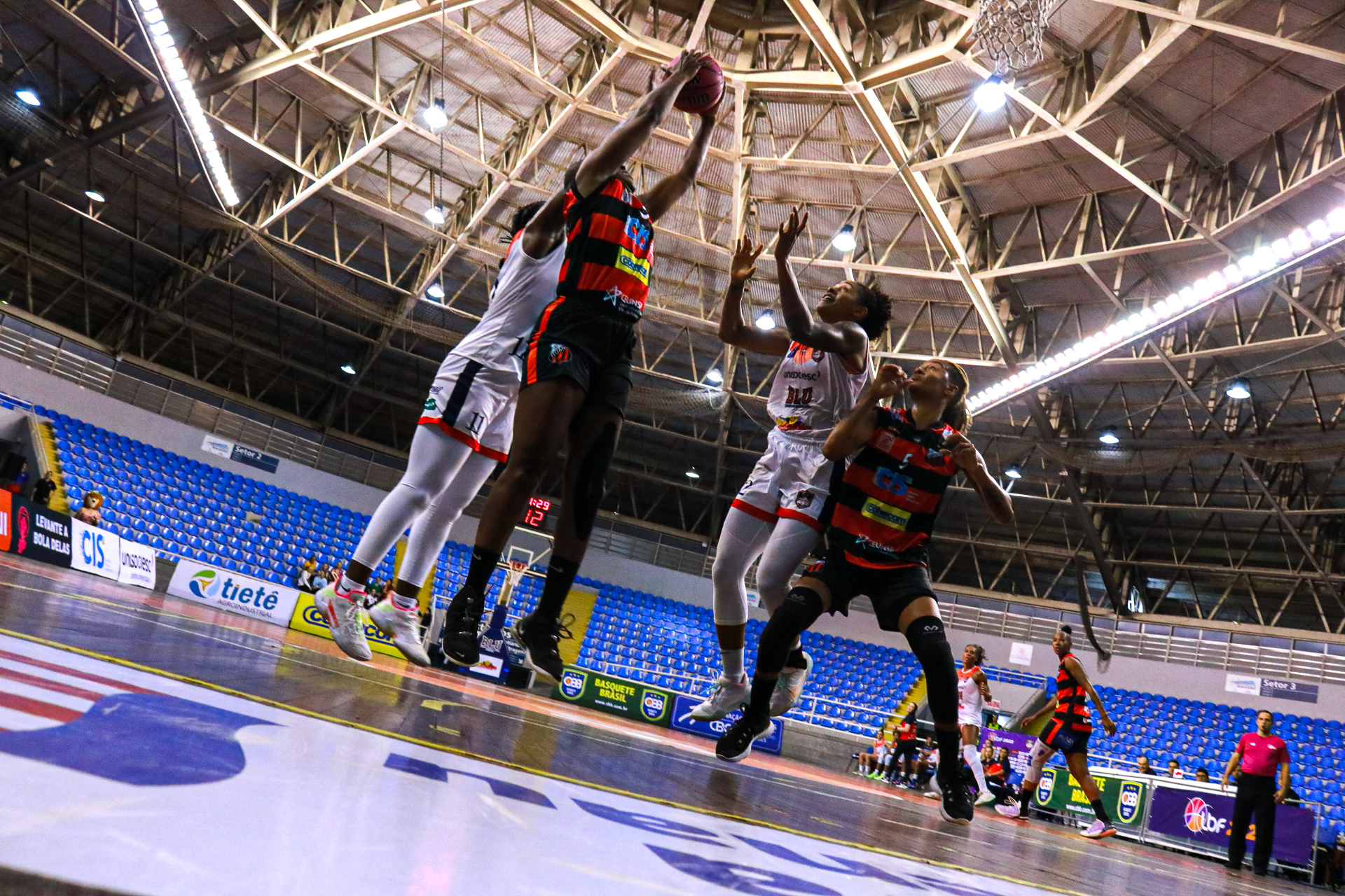 Unisociesc/Blumenau 65×64 Ituano Basquete (📸 Vitor Bett/BFB Blumenau