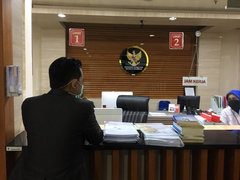 Koalisi Masyarakat Sipil Uji Materi Pasal Pemblokiran ke Mahkamah