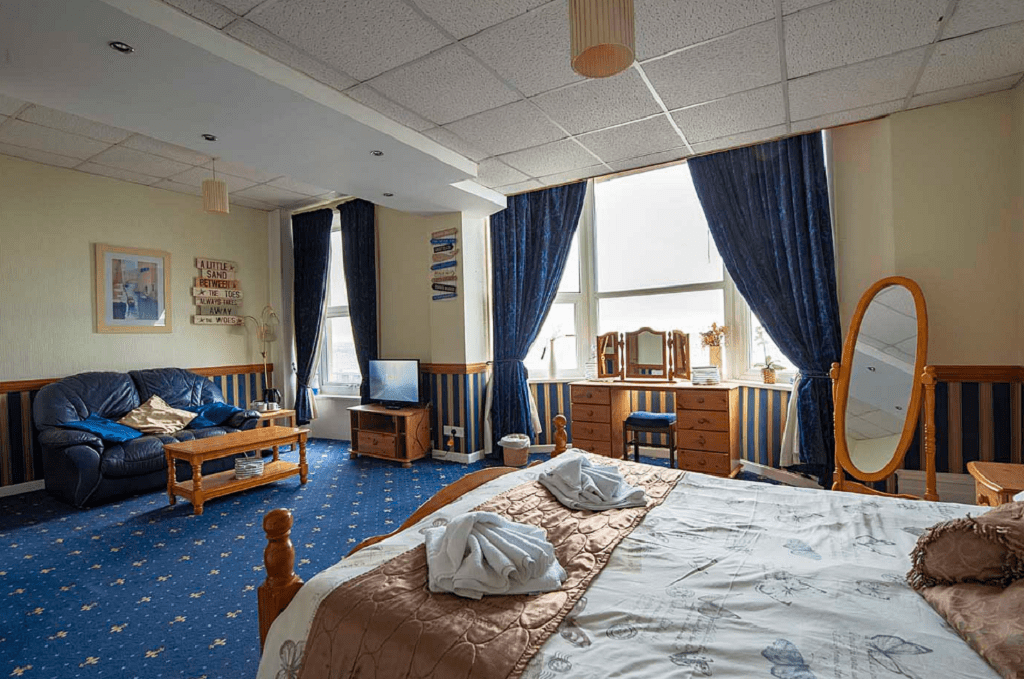 BLACKPOOL SEA FRONT HOTEL FOR SALE L&B Real Estate