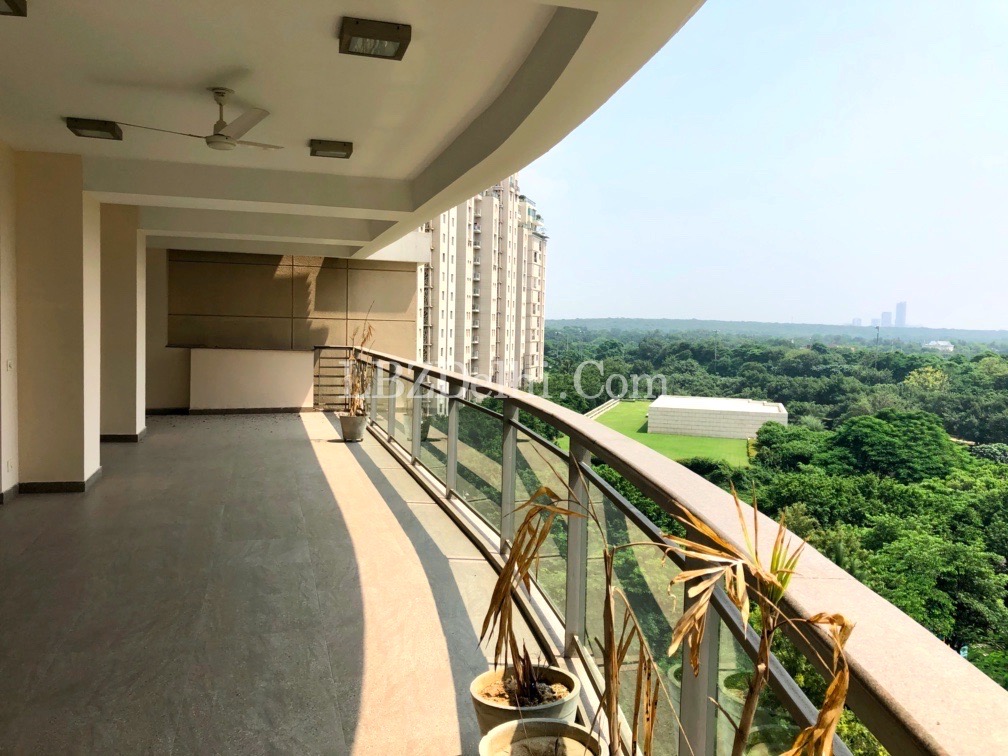 3 BHK + 1 Study Furnished Apartment for Rent in The Magnolias, DLF
