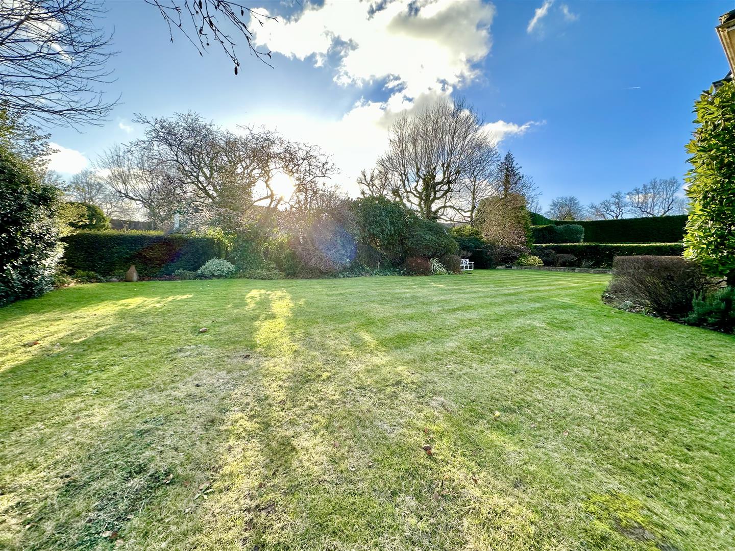 Photos of Hillwood Grove, Hutton Mount, Brentwood CM13 66382604