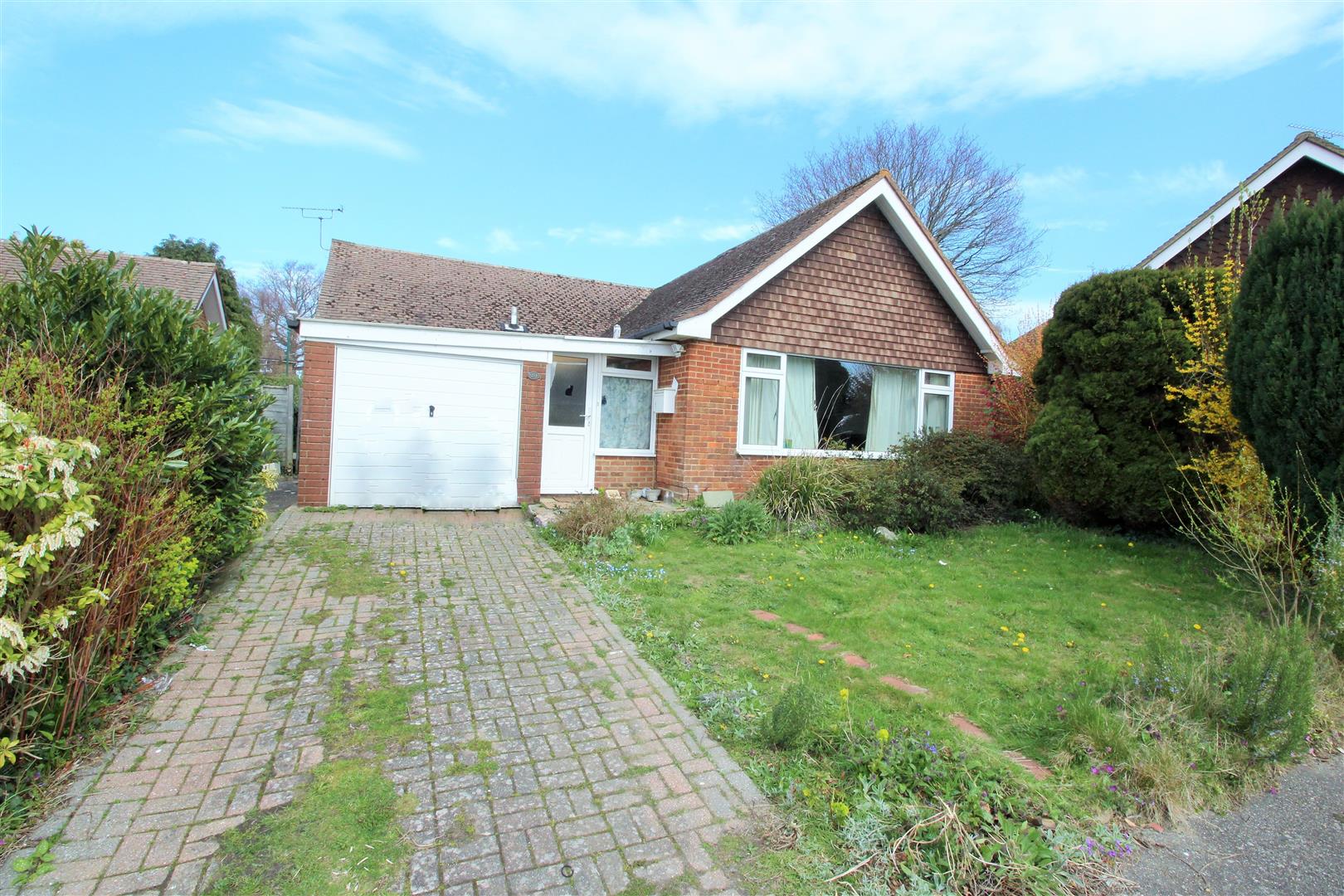 Free property report 19 Claverham Close, Battle, TN33 0JF Chimnie