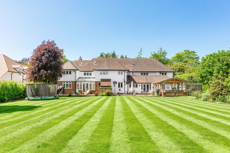 Photos of High Road, Coulsdon, Chipstead CR5 64740239 PrimeLocation