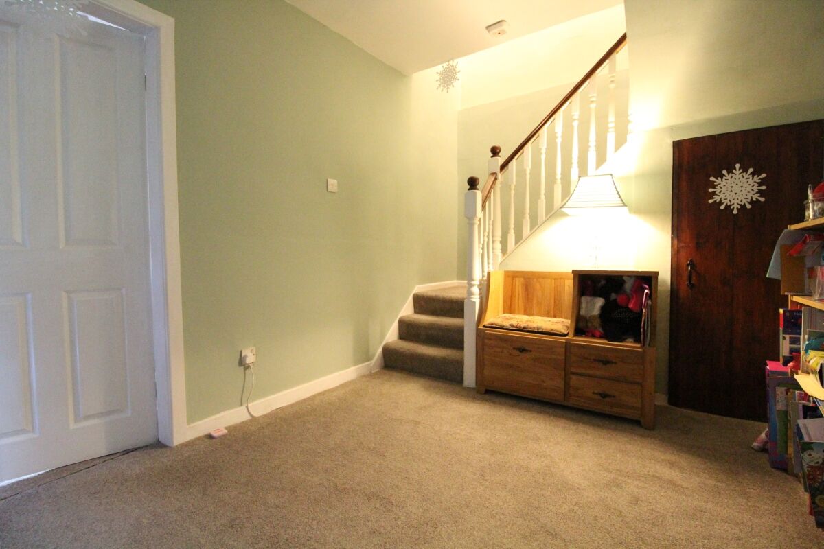 Free property report 2, Healey Cottages, Whitworth Road, Rochdale, OL12