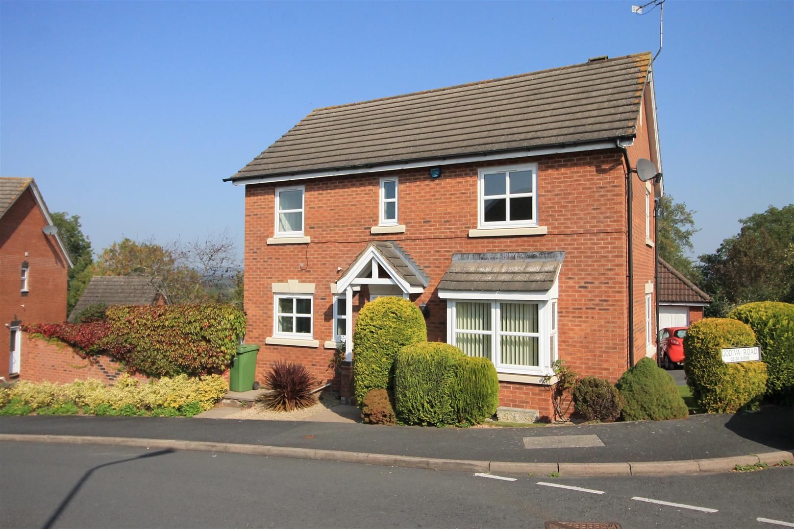 Free property report 32 Godiva Road, Leominster, HR6 8UQ Chimnie