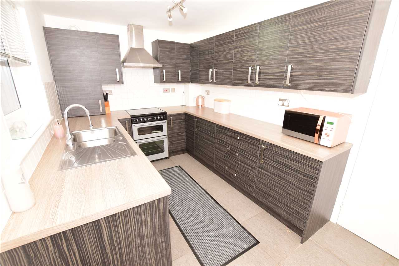Photos of Chestnut Grove, Motherwell ML1 66622463 PrimeLocation