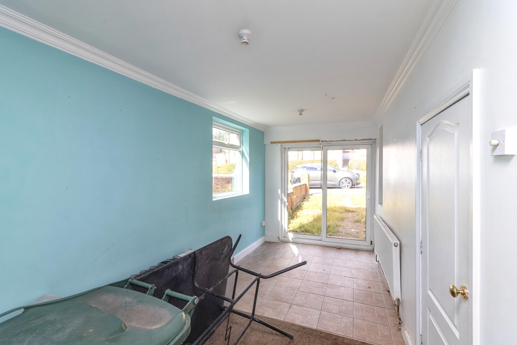 Photos of Kingswood Crescent, Hoyland, Barnsley S74 62357045