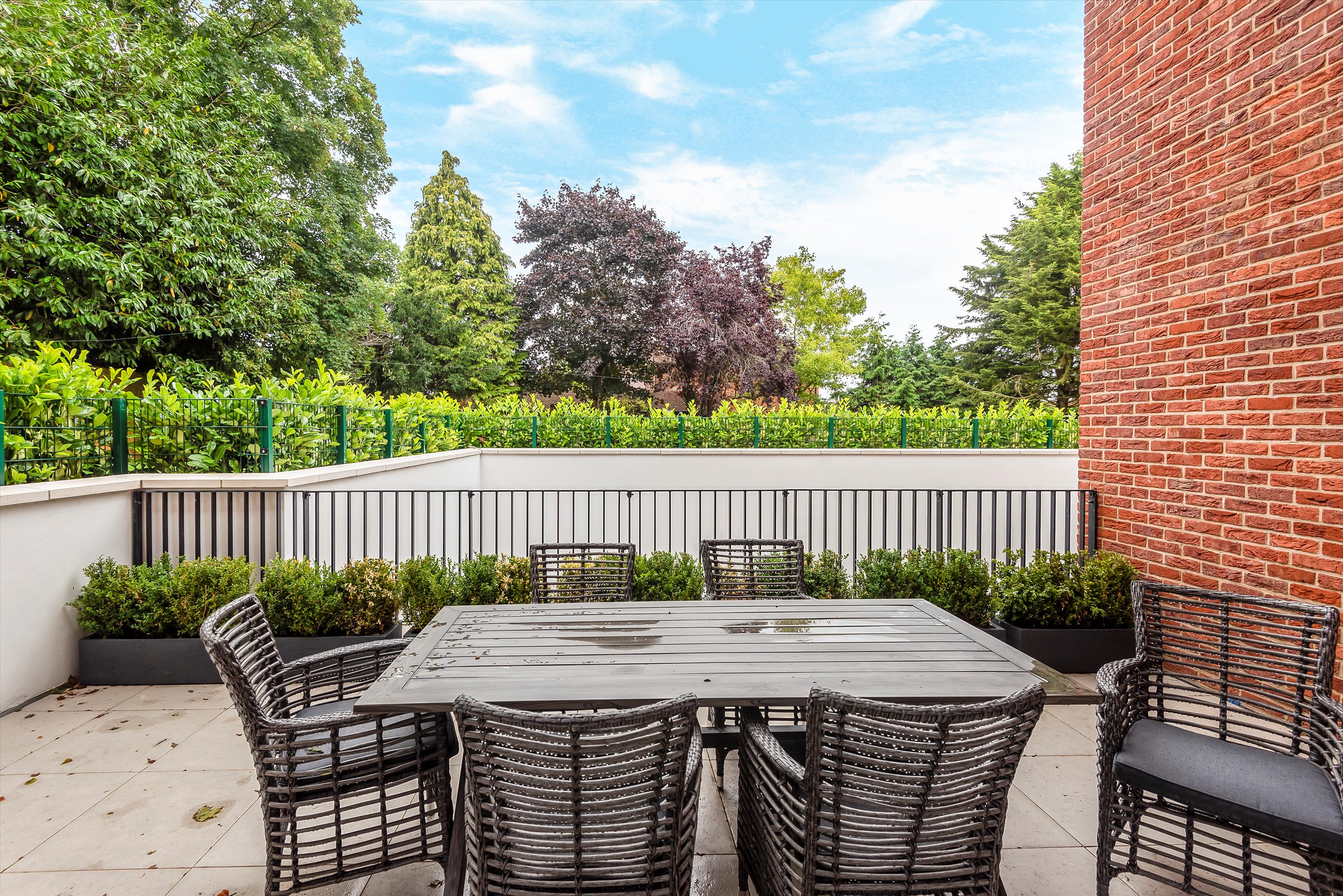 Photos of 3 Wellington Court, 6668 Penn Road, Beaconsfield