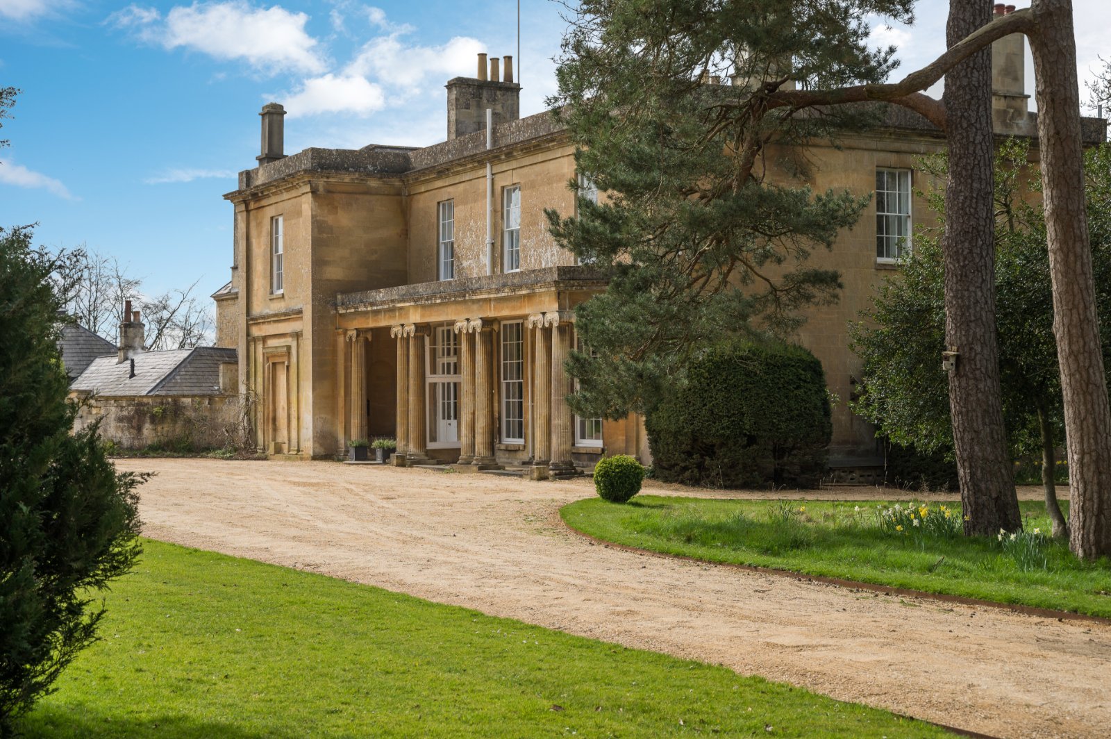 Wiltshire Archives Million pound homes for sale UK, Luxury Cars