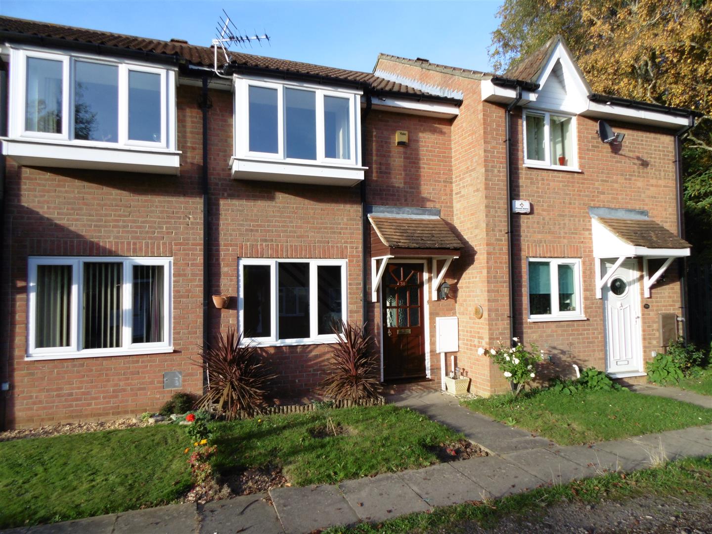 Free property report 38 Dore Close, Northampton, NN3 8PZ Chimnie