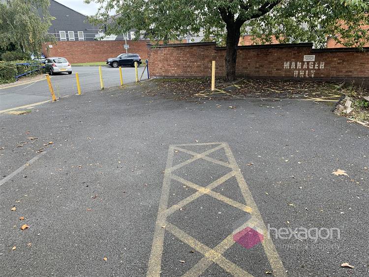 Photos of 1 Victoria Square, Droitwich WR9 60087641 Zoopla