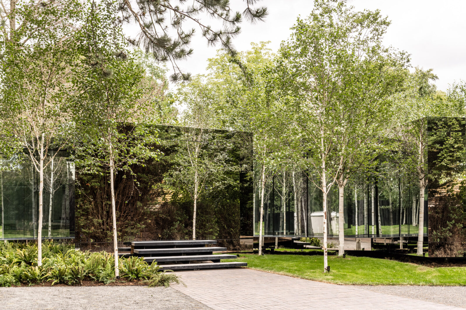 Photos of Invisible House, Moreton Paddox, Warwickshire CV35 62324830