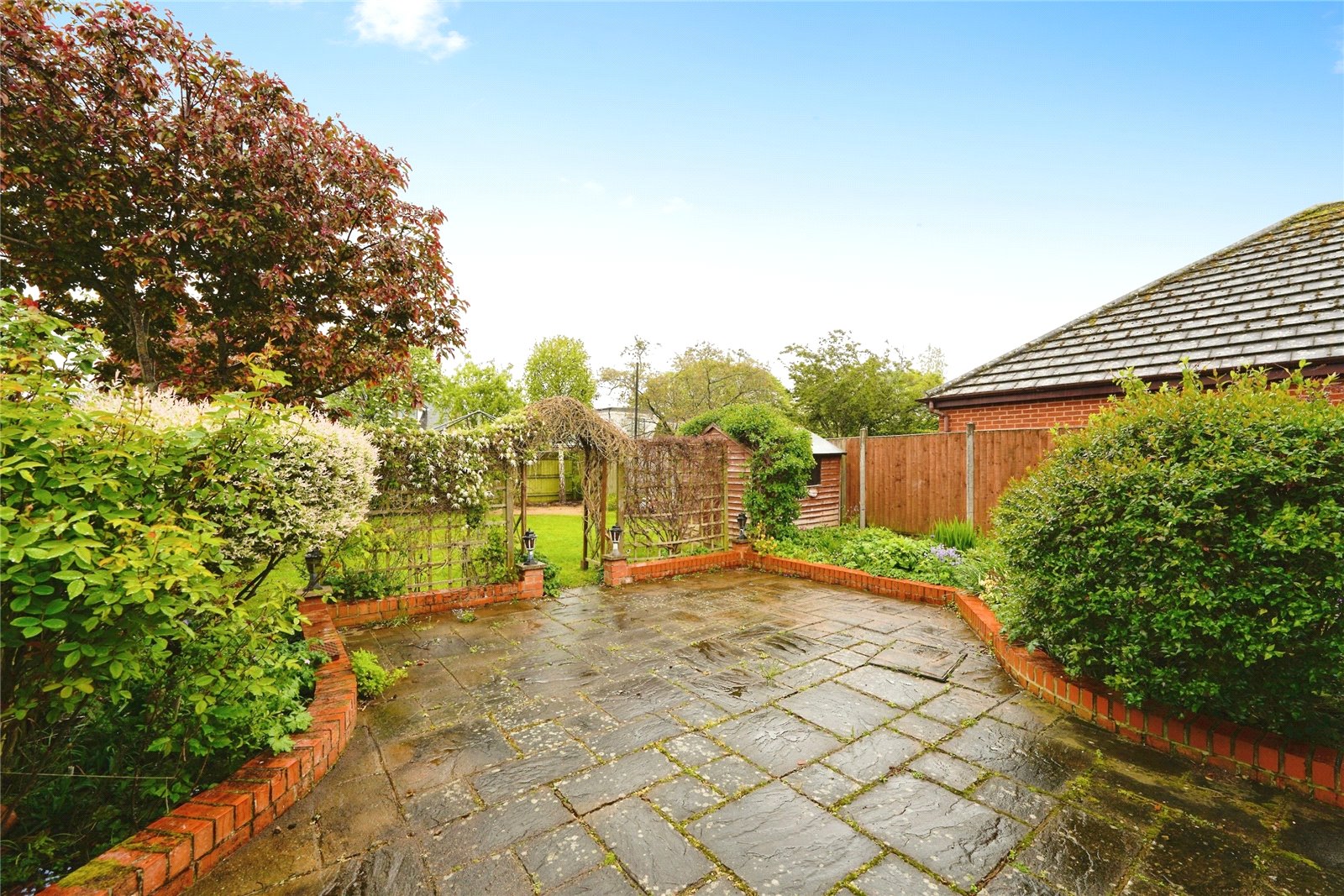 Photos of Naas Lane, Quedgeley, Gloucester, Gloucestershire GL2