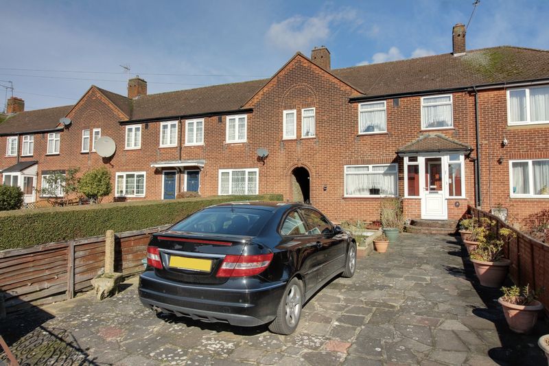 Free property report 57 Amersham Avenue, Edmonton, N18 1DU Chimnie