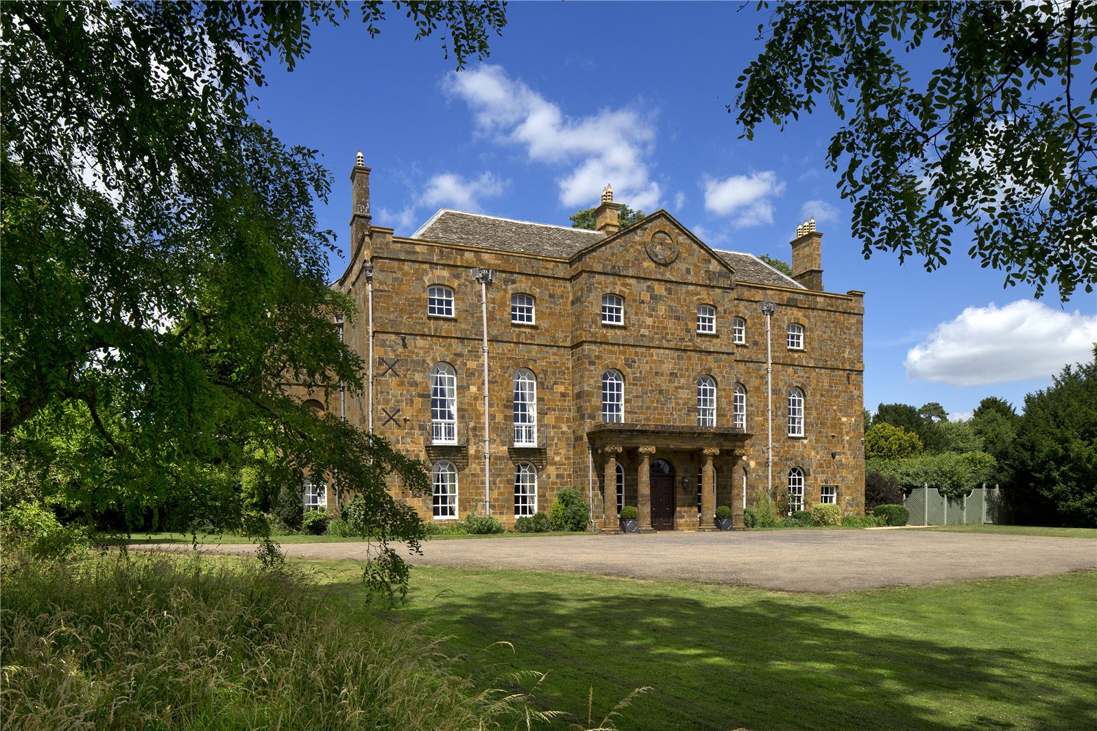 5 bedroom detached house for sale The Luxury Marketplace