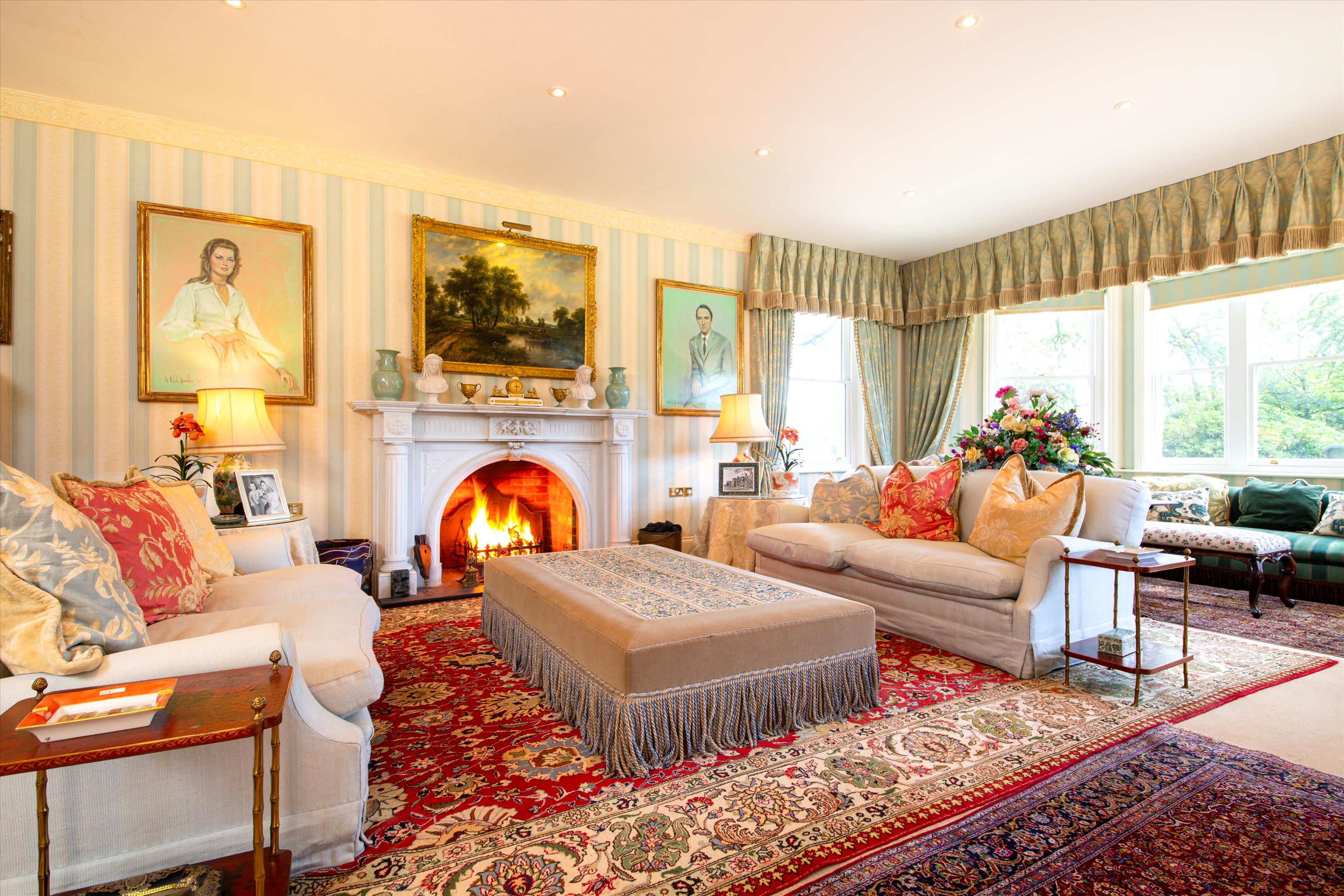 Photos of Hollington Lane, Woolton Hill, Newbury, Berkshire RG20