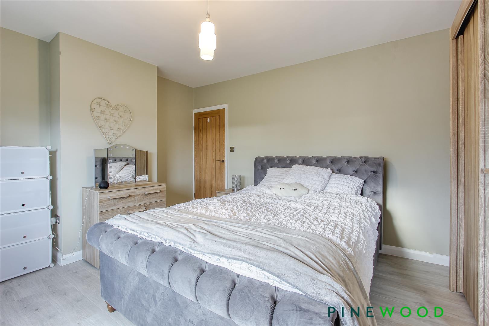 Photos of Derby Road, Birdholme, Chesterfield, Derbyshire S40