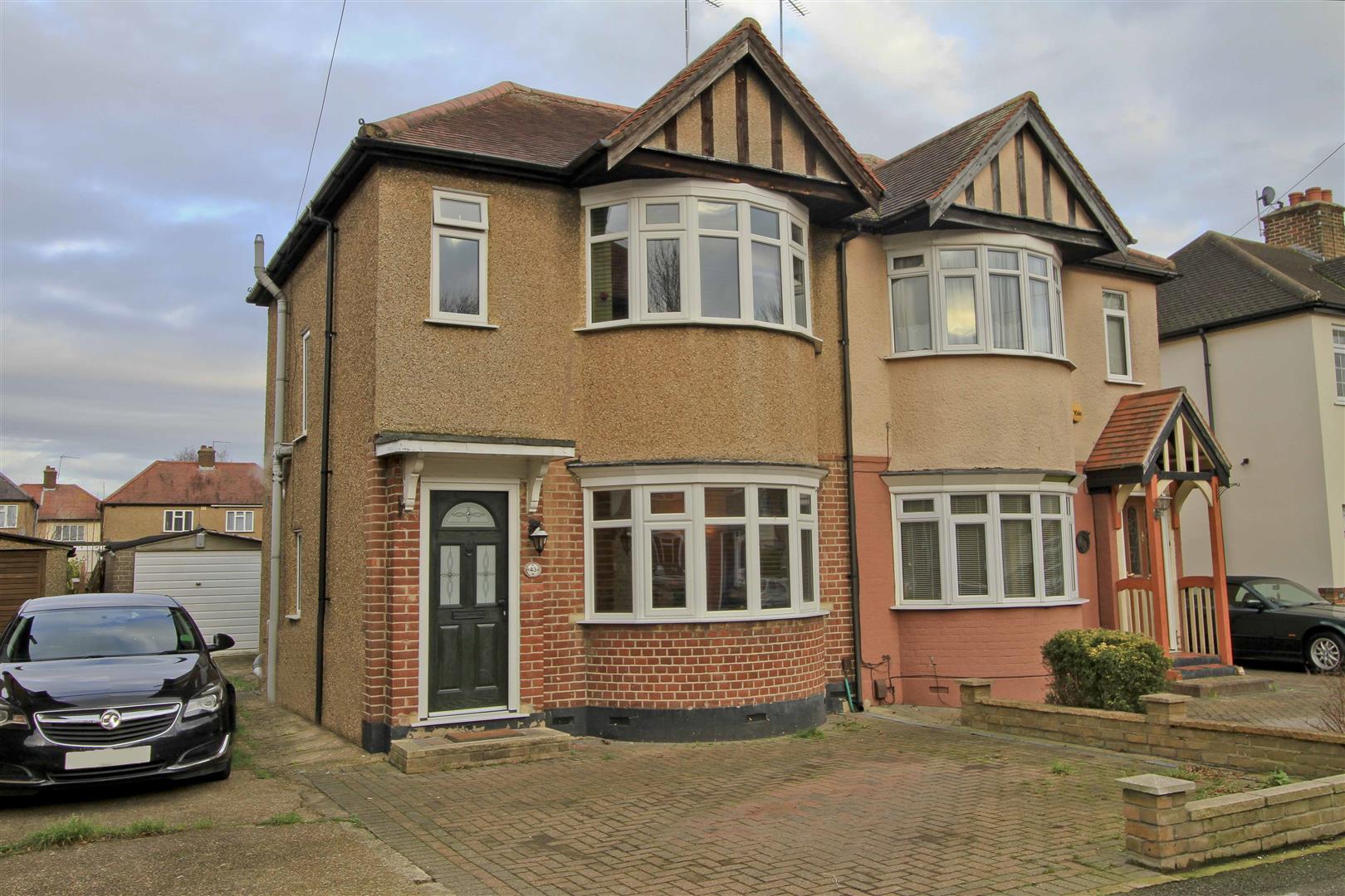 Free property report 43 Burnham Avenue, Ickenham, UB10 8RT Chimnie