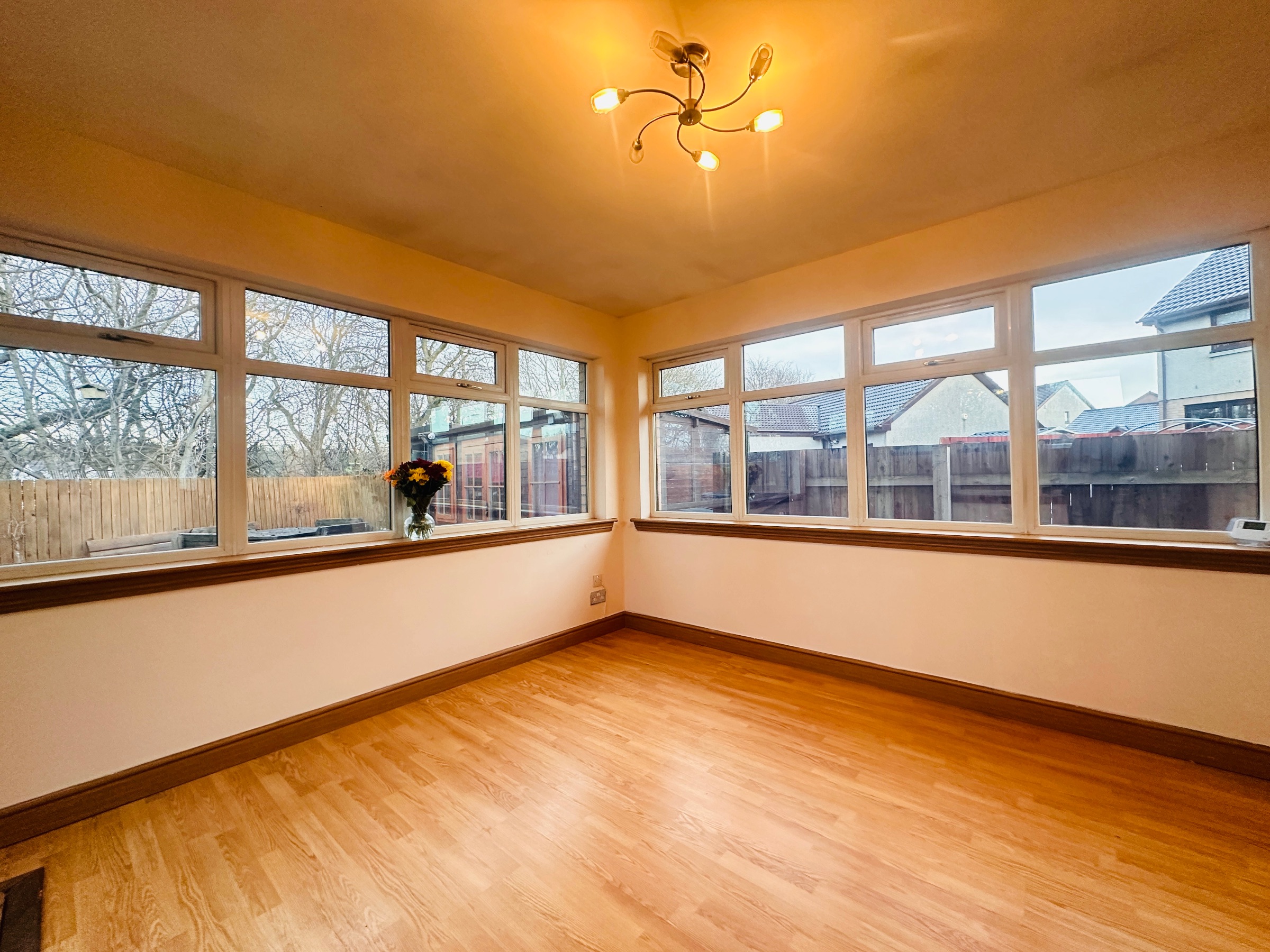 Photos of Leander Crescent, Mossend, Bellshill, North Lanarkshire, ML Jb, Bellshill ML4