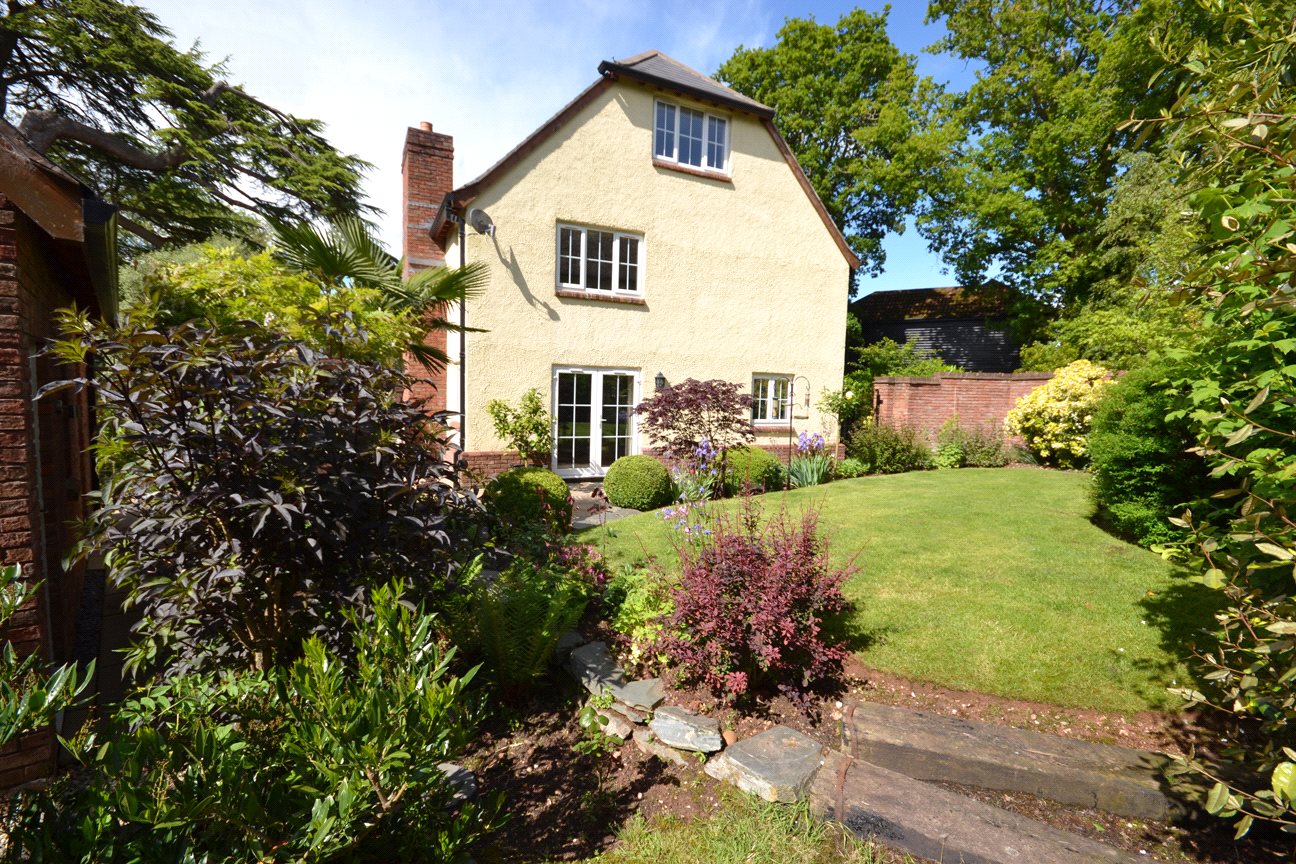Free property report 1, Priory Orchard, Critchards, Woodbury, EX5 1RB