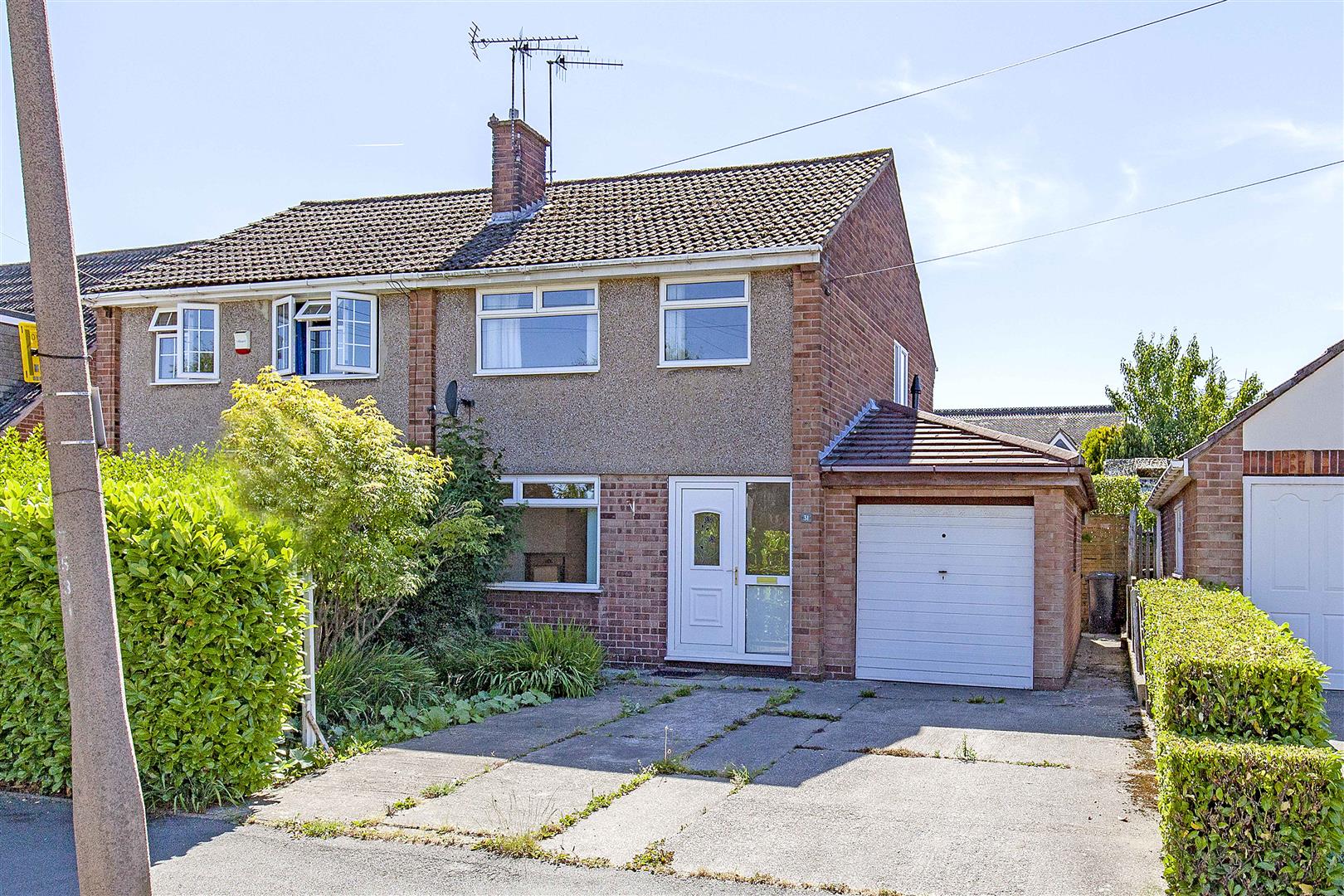 Free property report 31 Brooke Drive, Brimington, S43 1PG Chimnie