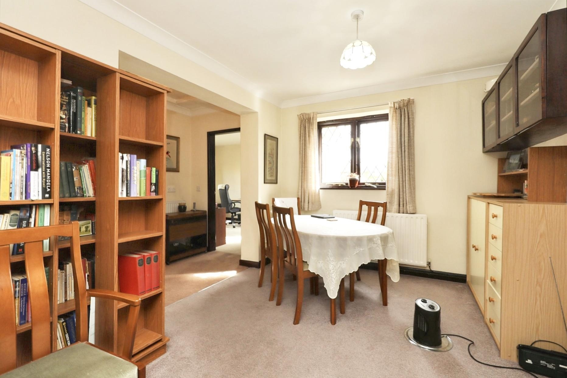 Photos of Peakes Croft, Bawtry, Doncaster DN10 61242575 PrimeLocation