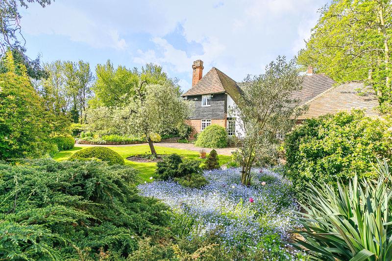 Photos of Quinton Road, Sittingbourne, Kent ME10 61734094 PrimeLocation