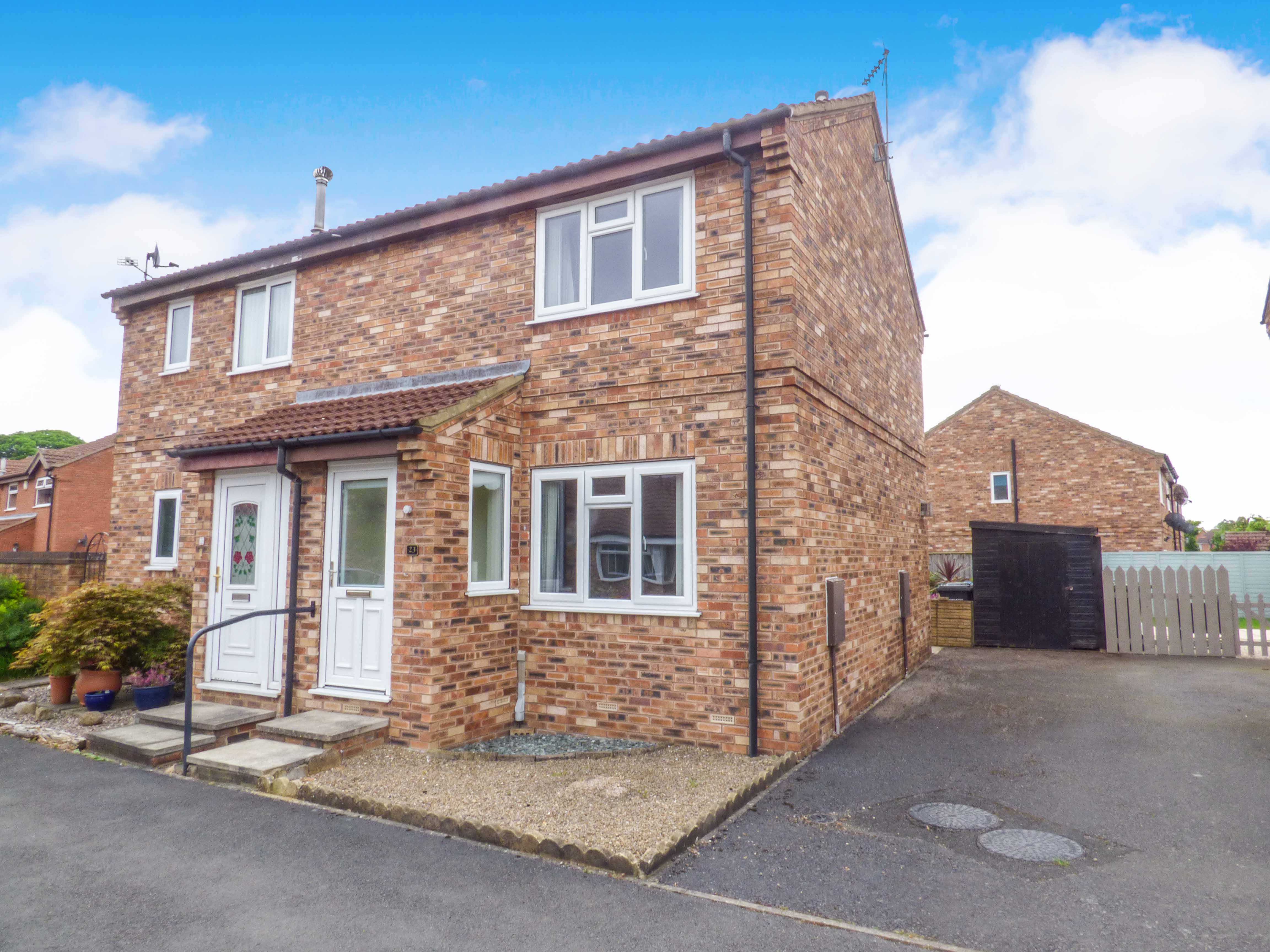 Free property report 23 Iddison Drive, Bedale, DL8 2EP Chimnie