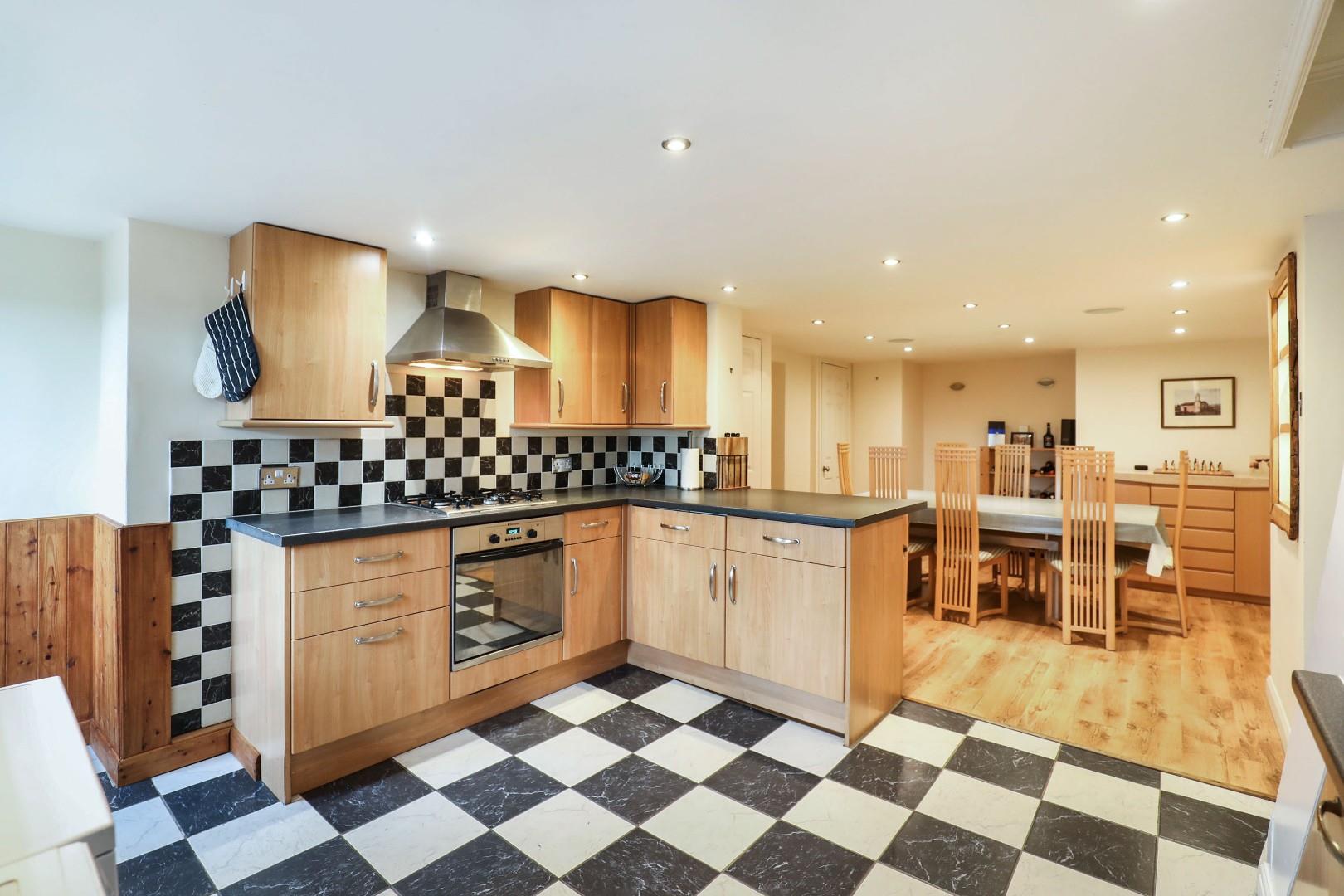 Photos of Eastville Terrace, Harrogate HG1 68660358 PrimeLocation