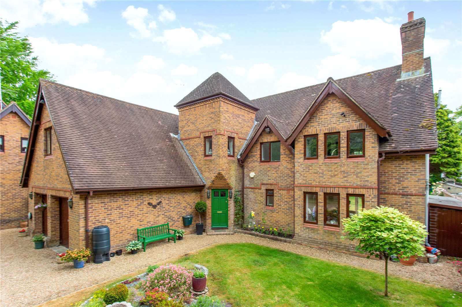 Photos of Basingstoke Road, Kings Worthy, Winchester, Hampshire SO23