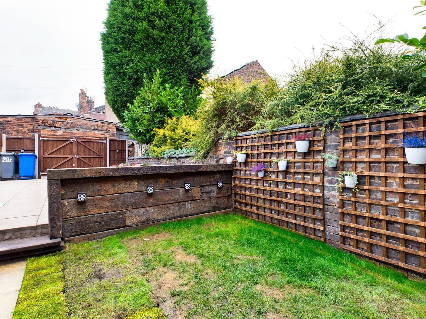 Photos of Moorland Road, Burslem, StokeOnTrent ST6 62595966