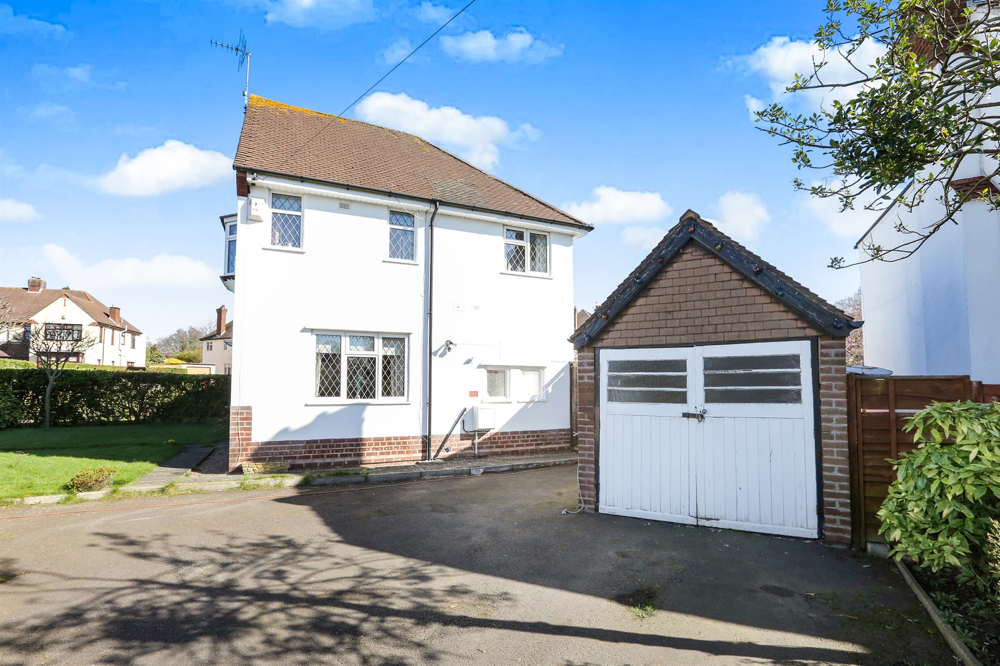 Free property report 72 Finchfield Lane, Wolverhampton, WV3 8EF Chimnie