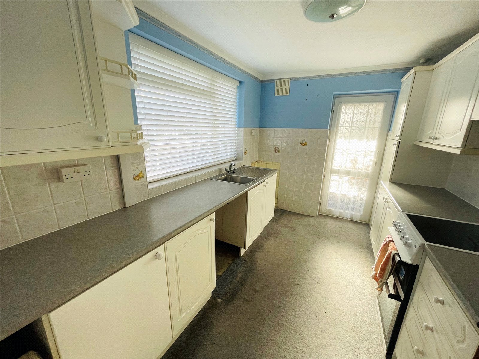 Photos of Smorrall Lane, Bedworth, Warwickshire CV12 61267324