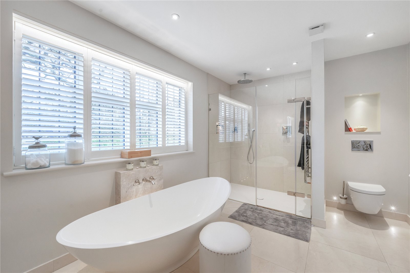 Photos of Dukes Wood Drive, Gerrards Cross SL9 65396673 PrimeLocation