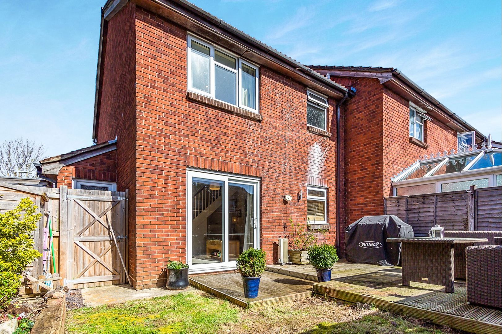 Free property report 15 Snowdon Close, Thatcham, RG19 3FS Chimnie
