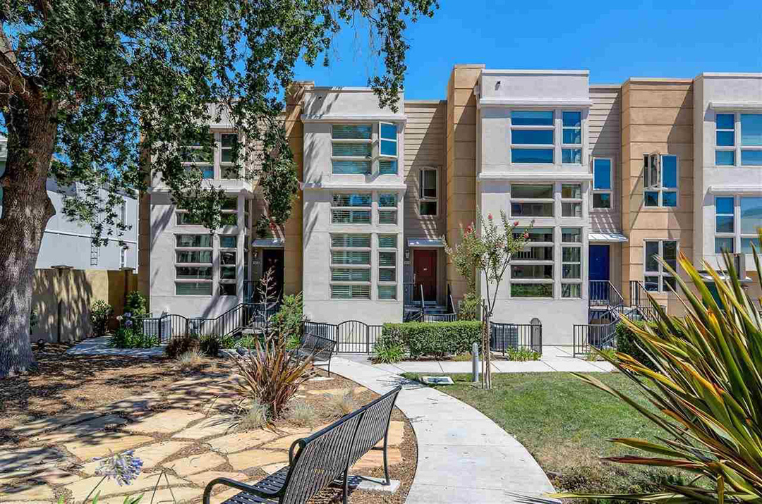 Sunnyvale Townhomes LCA Architects