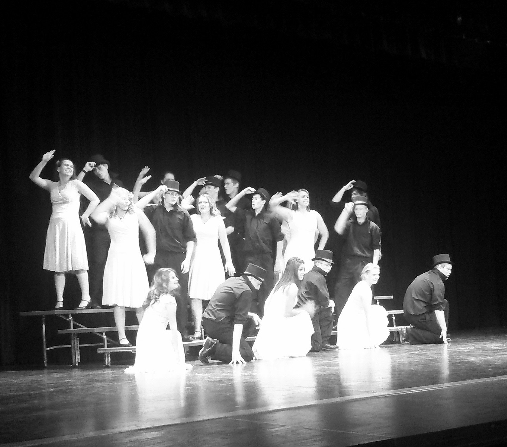 LCHS puts on last high school choir show of the school year