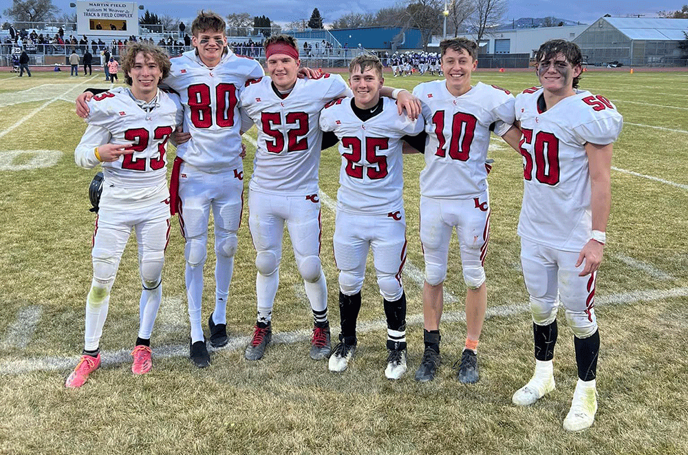 Lynx football team takes down Yerington, heads to state championship