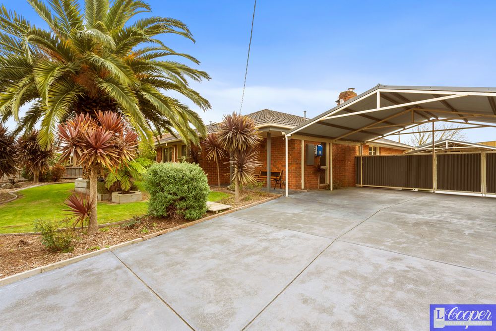 73 Pembroke Drive, Somerville LCooper Real Estate Somerville