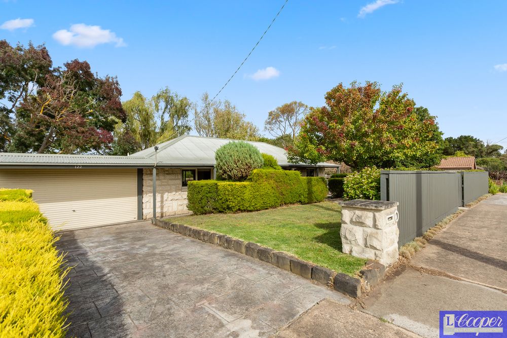 122 Clarendon Drive, Somerville LCooper Real Estate Somerville